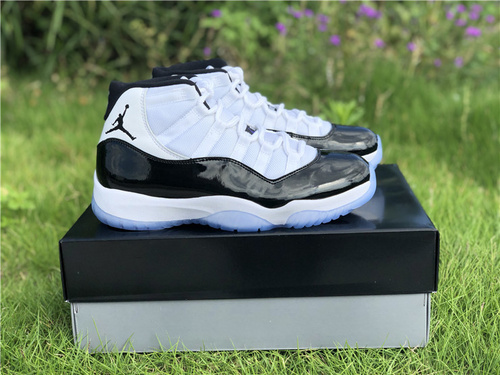 Amber label_ original Air Jordan 11 _Concord_ black and white reciprocating version_ full code shipment 40.5 --- 48-fca3432f